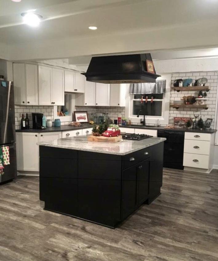 At Zinz Design and Selection Center Inc, our desire is to aid you in finding the right fit for your home. Visit our showroom in Austintown, OH today to get started!