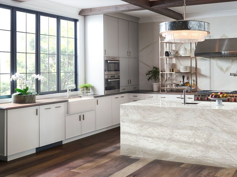 Modern KItchen from Zinz Design and Selection Center Inc in Austintown, OH