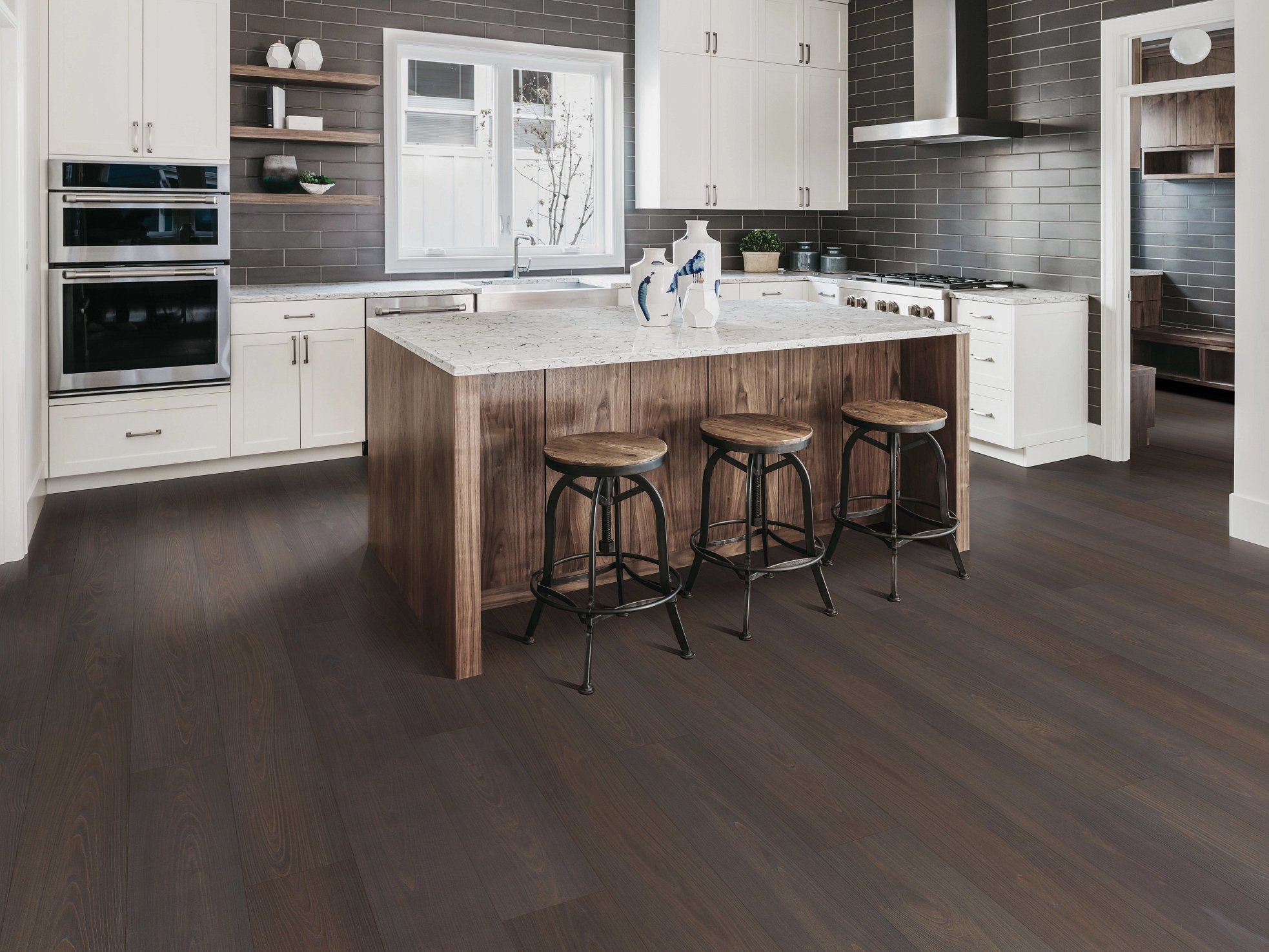 wood floor in the kitchen - Zinz Design in Youngstown, OH